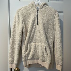 Hanna Andersson cream colored sherpa hoodie with pocket size small.